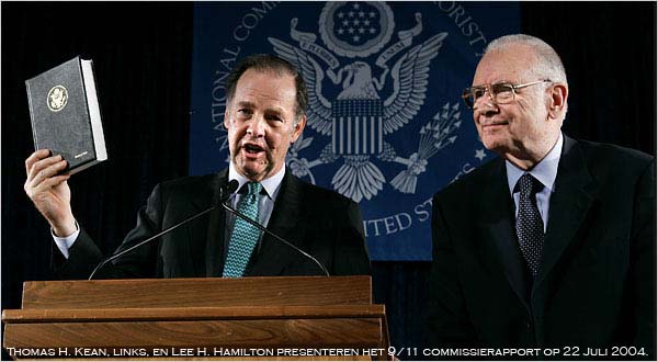 Thomas H. Kean, left, and Lee H. Hamilton releasing the Sept. 11 commission's report on July 22, 2004.